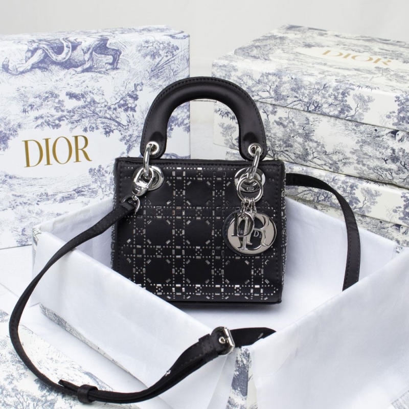 D*or top handle bags